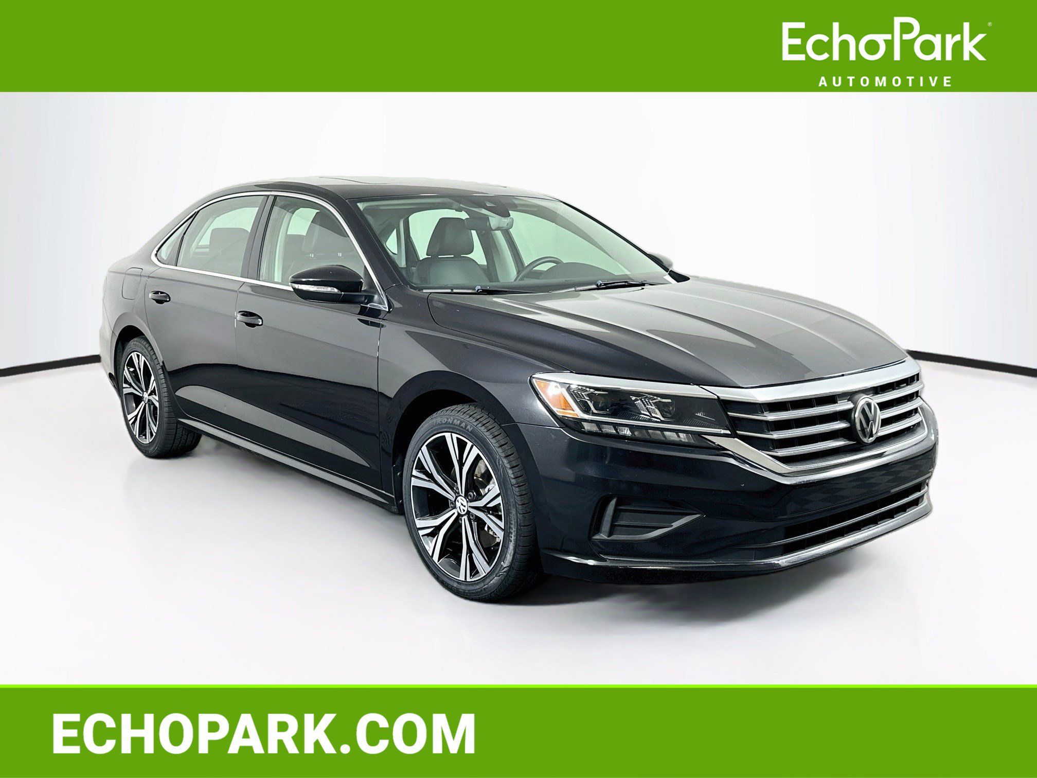 Used 2022 Volkswagen Passat 2.0T SE FWD image 1