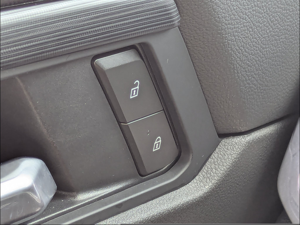 Used 2026 GMC Acadia Elevation w/ Elevation Premium Package FWD image 27
