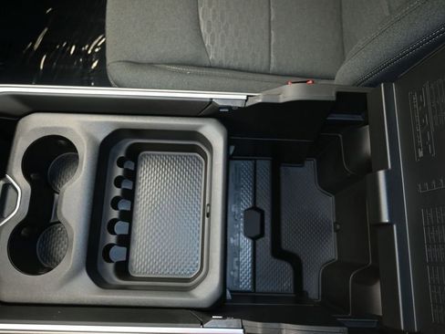 New 2026 RAM 3500 Big Horn AWD/4WD image 19