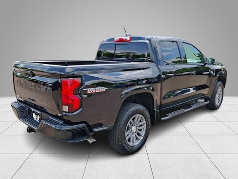 Used 2024 Chevrolet Colorado LT w/ LT Convenience Package II RWD image 5