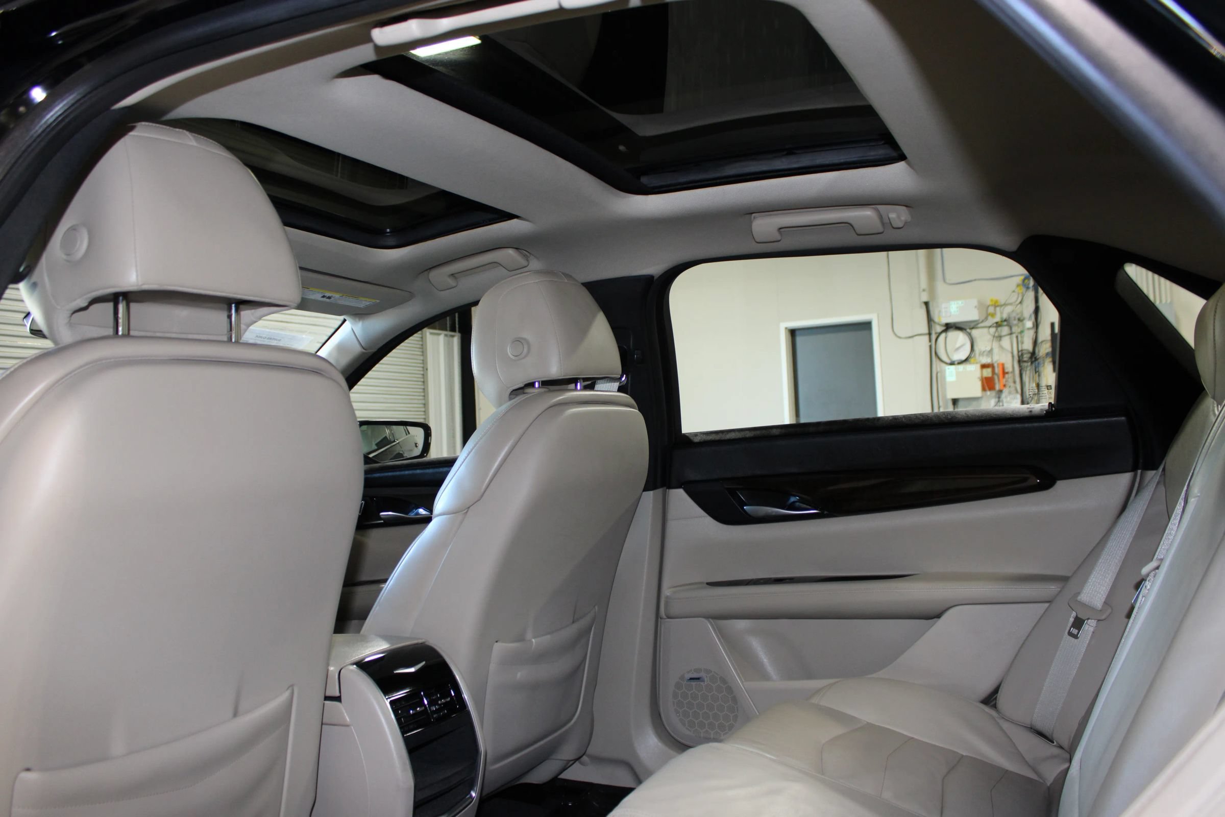 Used 2016 Cadillac CT6 RWD image 33