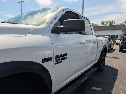 Used 2019 RAM 1500 Classic Warlock AWD/4WD image 3