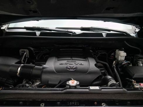 Used 2021 Toyota Tundra 1794 Edition AWD/4WD image 13