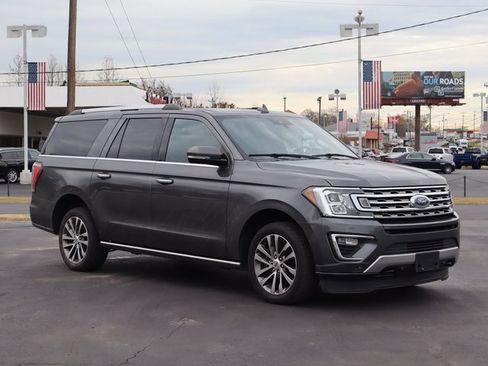 Used 2018 Ford Expedition Max Limited w/ Equipment Group 301A image 10