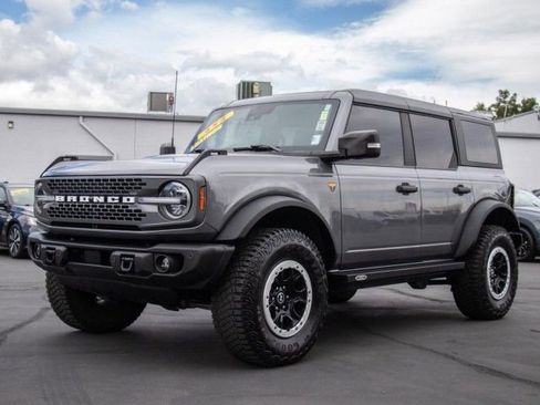 Used 2022 Ford Bronco Badlands AWD/4WD image 3