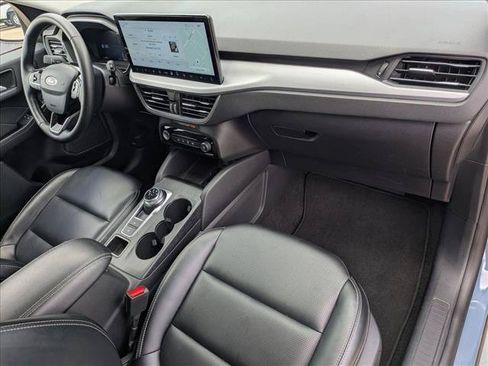 Used 2025 Ford Escape Platinum AWD/4WD image 22