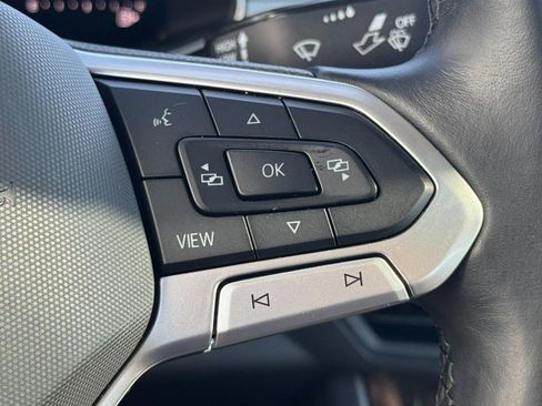 Used 2025 Volkswagen Jetta SE FWD image 20