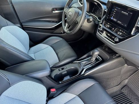 Used 2025 Toyota Corolla XSE FWD image 16