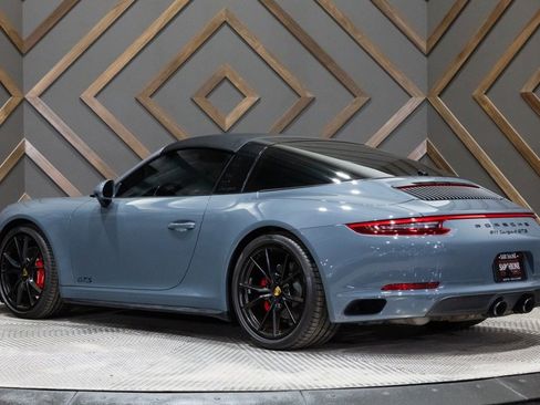 Used 2018 Porsche 911 Targa 4 GTS image 3