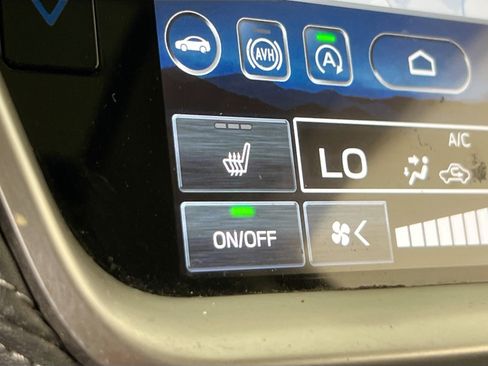 Used 2023 Subaru Outback Limited XT AWD/4WD image 21