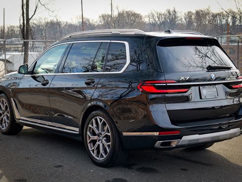 Used 2023 BMW X7 xDrive40i w/ Premium Package image 5