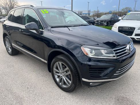 Used 2015 Volkswagen Touareg TDI image 7
