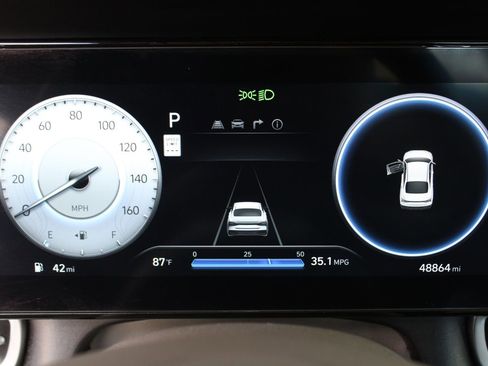 Used 2024 Hyundai Elantra SEL image 15