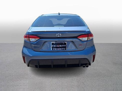 Used 2026 Toyota Corolla SE w/ SE Premium Package FWD image 5