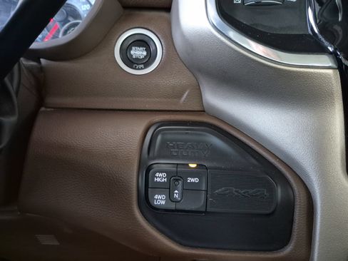 Used 2021 RAM 2500 Laramie AWD/4WD image 16