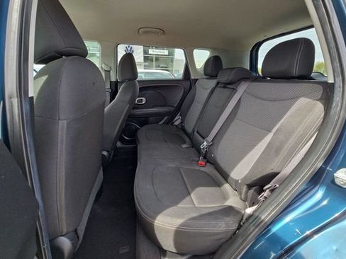 Used 2018 Kia Soul + FWD image 23