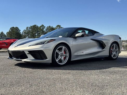 Used 2023 Chevrolet Corvette Stingray Convertible image 5