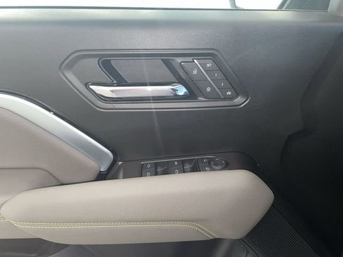 New 2026 Chevrolet Colorado ZR2 AWD/4WD image 21