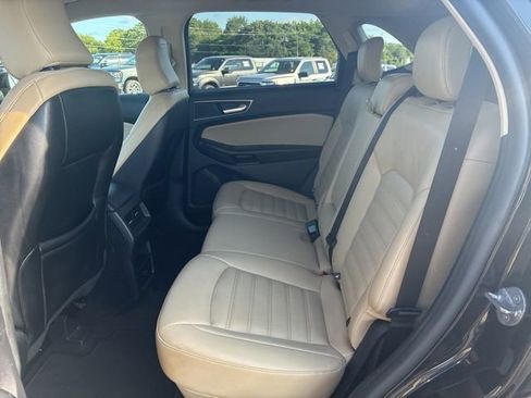 Used 2022 Ford Edge SEL AWD/4WD image 6