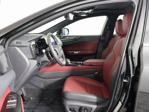 Used 2025 Lexus NX 250 FWD image 10