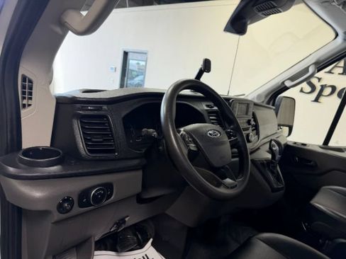Used 2022 Ford Transit 350 DRW RWD image 12