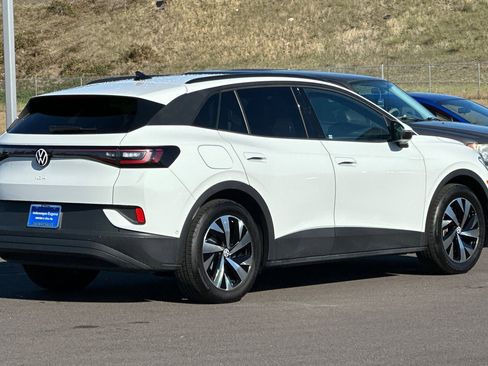 Used 2024 Volkswagen ID.4 Standard image 3