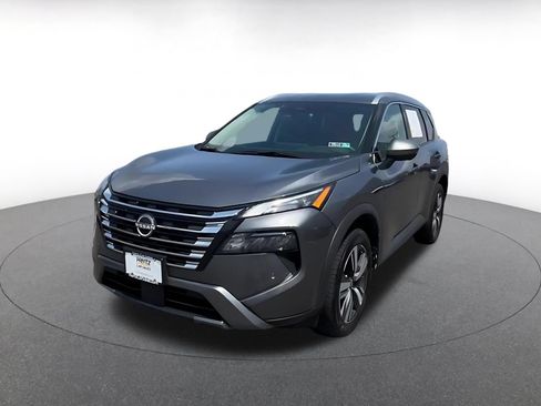 Used 2026 Nissan Rogue SL AWD/4WD image 6
