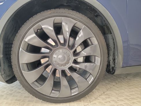 Used 2020 Tesla Model Y Long Range AWD/4WD image 10