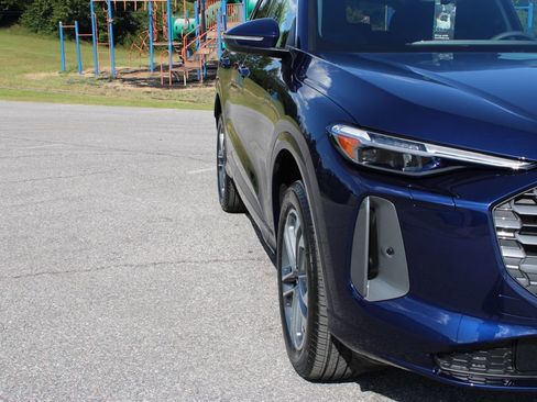 New 2025 Audi Q5 2.0T Premium Plus image 41