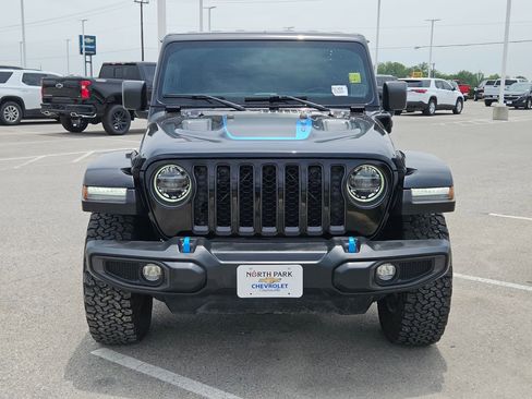 Used 2022 Jeep Wrangler Unlimited Rubicon 4xe AWD/4WD image 8