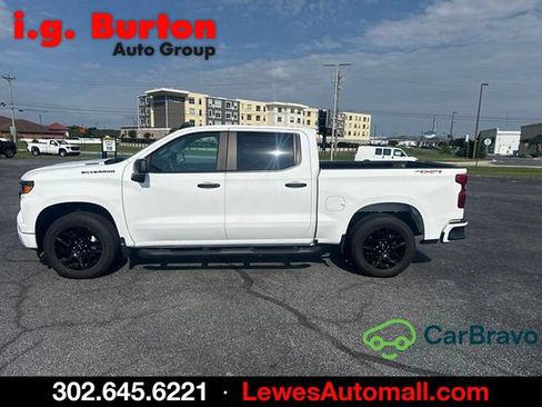 Used 2025 Chevrolet Silverado 1500 Custom w/ Turbomax Blackout Package AWD/4WD image 6