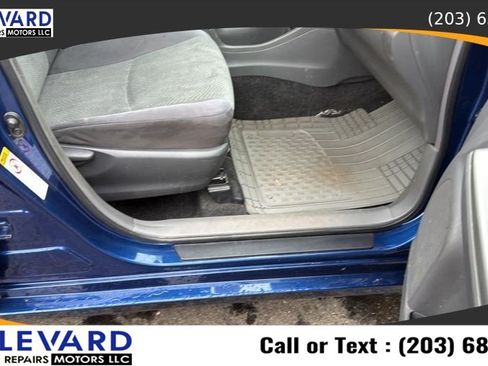 Used 2014 Toyota Prius V Three FWD image 34