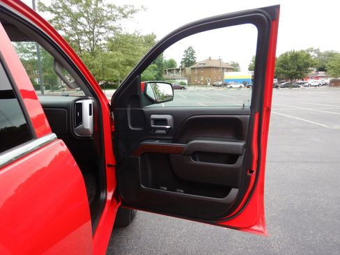 Used 2016 GMC Sierra 1500 SLE w/ SLE Value Package image 18