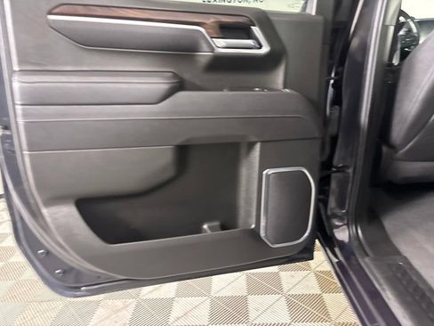 Used 2025 GMC Sierra 1500 SLT AWD/4WD image 24