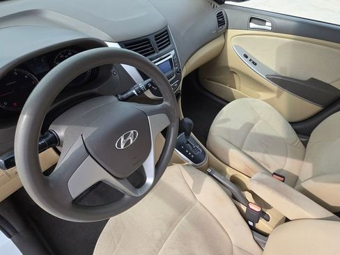 Used 2014 Hyundai Accent GLS image 12