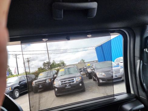 Used 2018 Dodge Grand Caravan GT FWD image 25