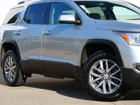 Used 2017 GMC Acadia SLE FWD image 20