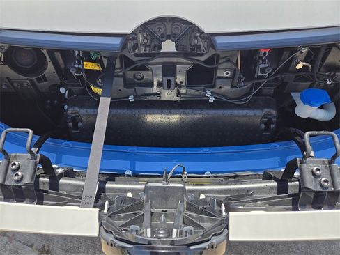 New 2025 Volkswagen ID. Buzz 1st Edition image 24