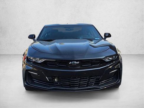 Used 2022 Chevrolet Camaro LT image 2