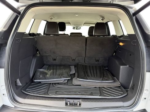 Used 2019 Ford Escape Titanium AWD/4WD image 4