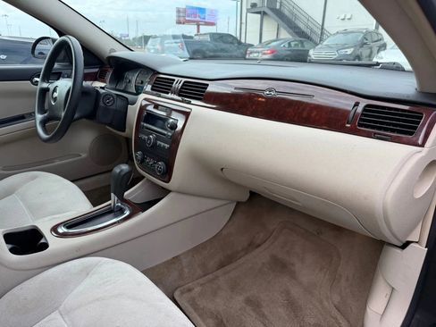 Used 2009 Chevrolet Impala LT image 13
