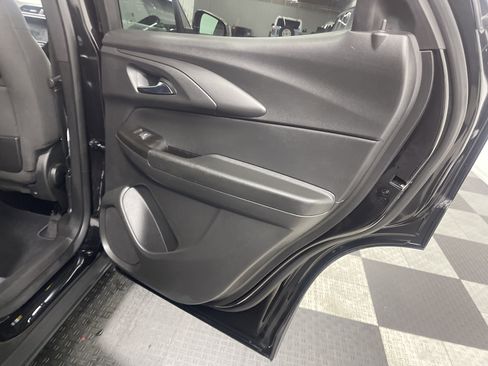 Used 2023 Chevrolet TrailBlazer LT w/ Convenience Package image 19