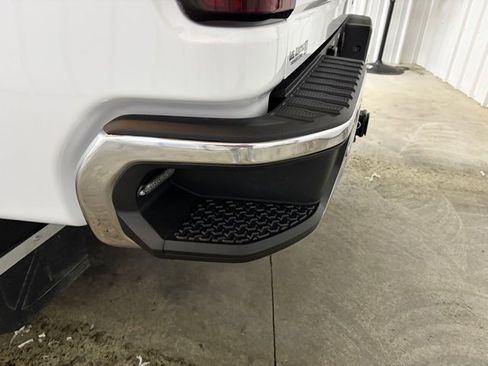 Used 2025 GMC Sierra 2500 SLT w/ SLT Premium Package image 10