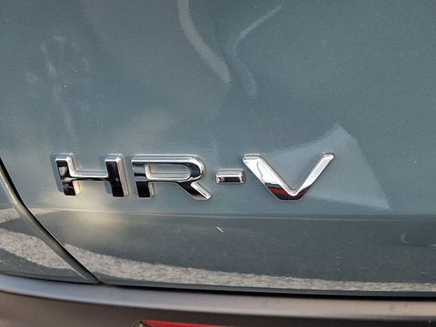 Certified 2025 Honda HR-V Sport image 31
