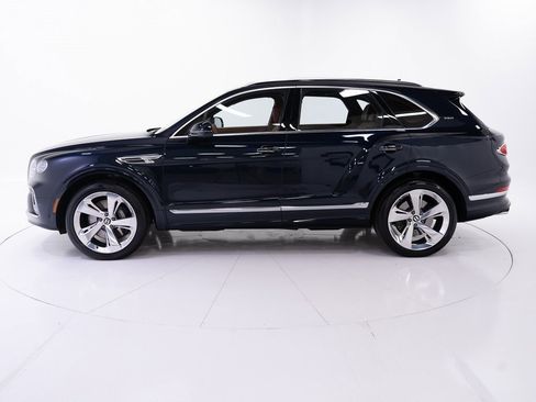 Certified 2021 Bentley Bentayga image 2