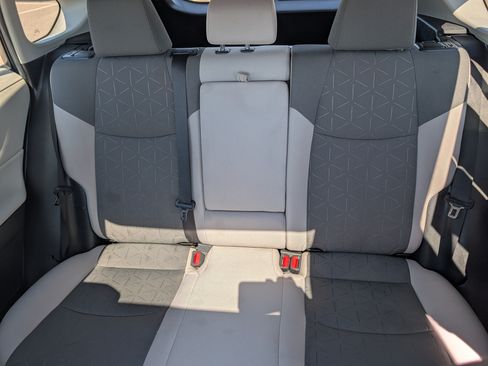 Used 2022 Toyota RAV4 XLE w/ Convenience Package AWD/4WD image 13