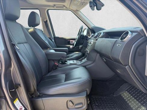 Used 2016 Land Rover LR4 HSE LUX AWD/4WD image 23