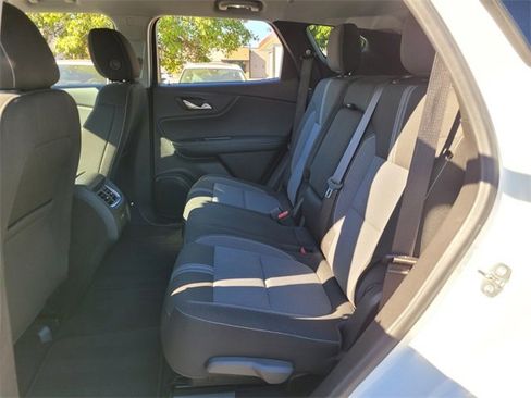 Used 2023 Chevrolet Blazer LT image 11