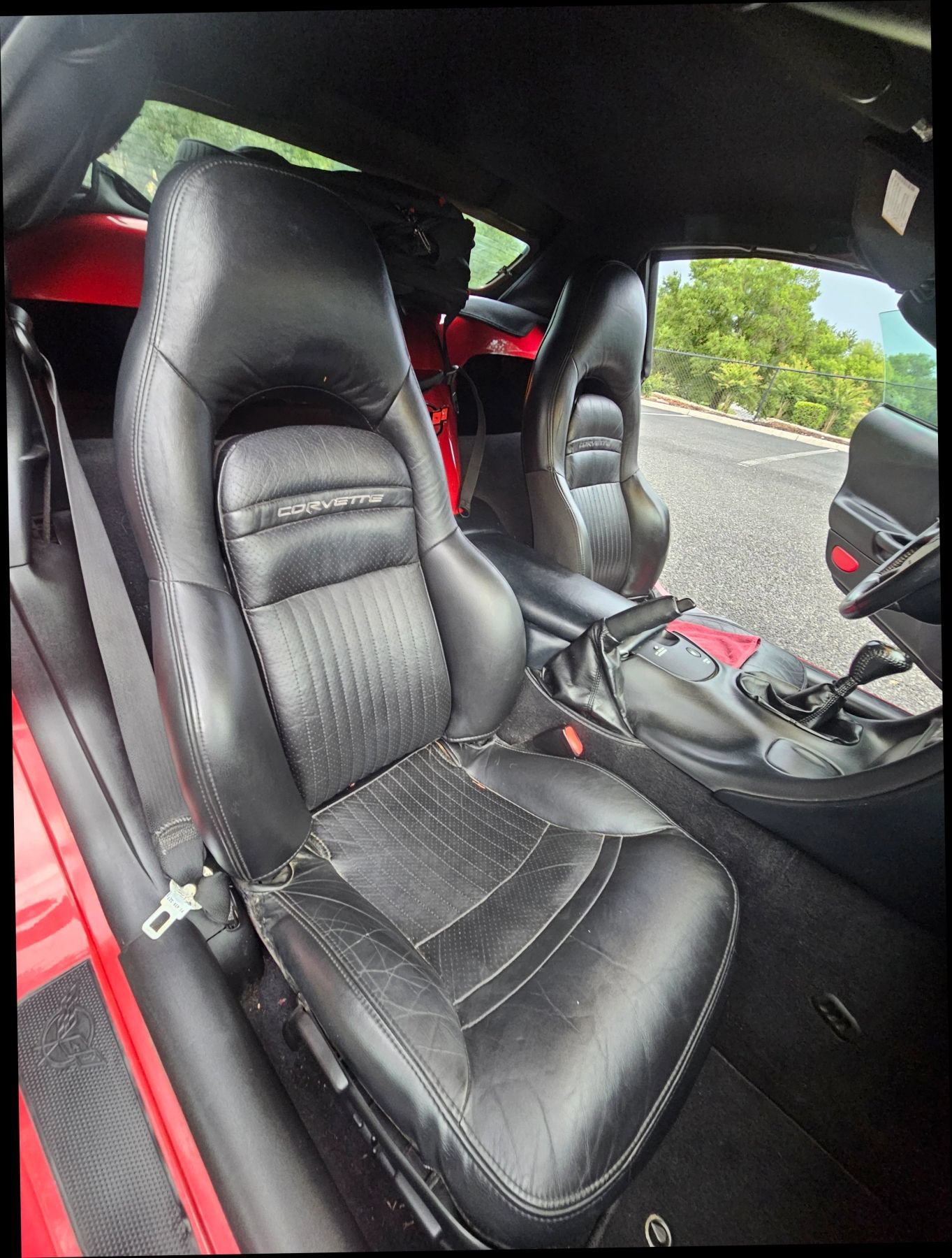 Used 2004 Chevrolet Corvette Coupe w/ Preferred Equipment Group RWD image 29