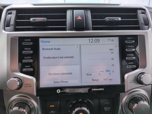 Certified 2023 Toyota 4Runner SR5 AWD/4WD image 19